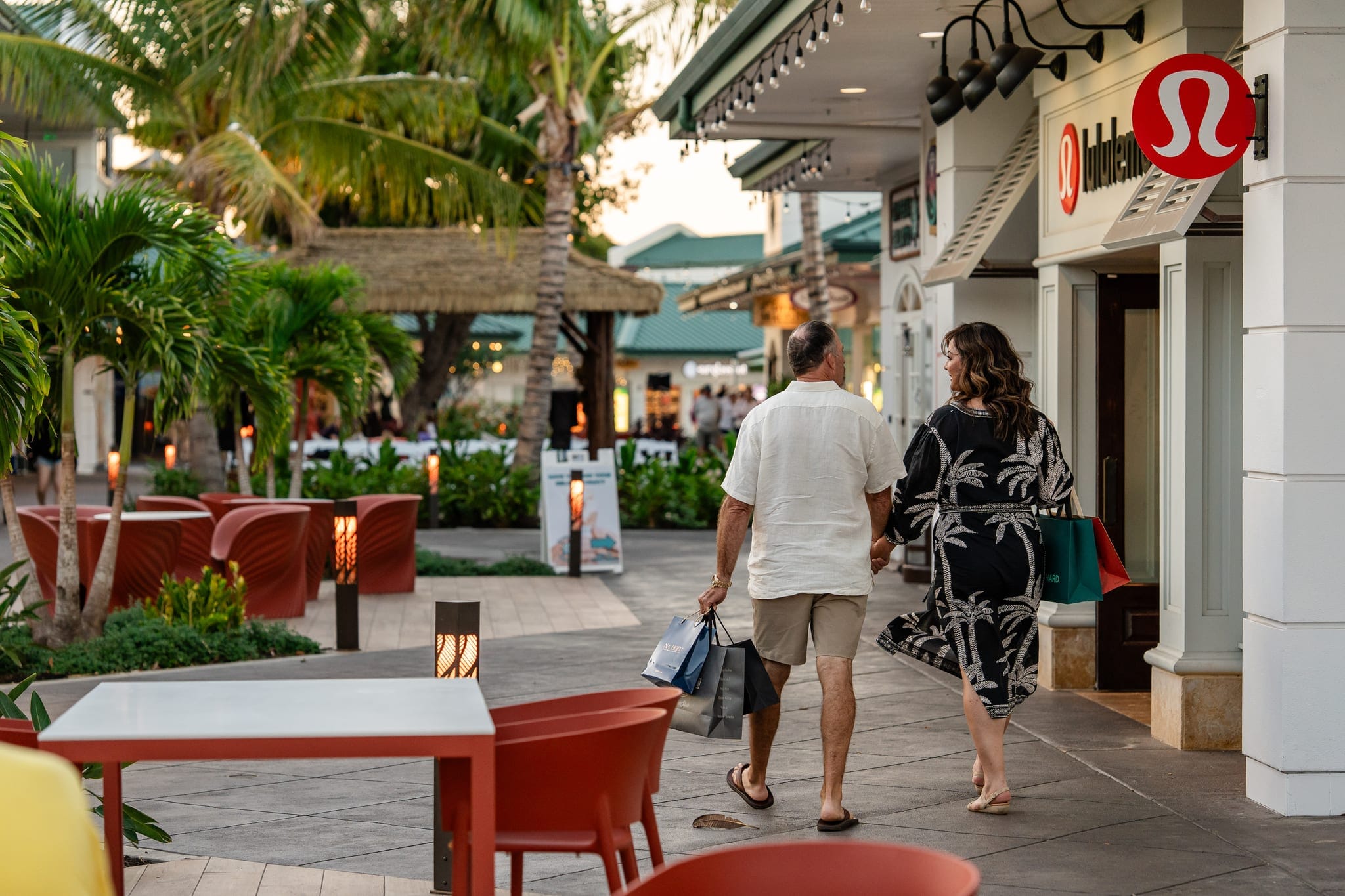 Kings' Shops Common Area — After (Lululemon)